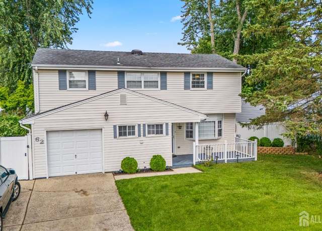 Property at 62 Grace Dr, Old Bridge, NJ 08857, 3 beds, 1.5 baths