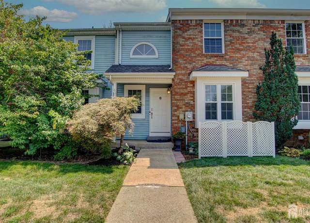 Property at 6 Pond Ct, Hillsborough, NJ 08844, 2 beds, 1.5 baths