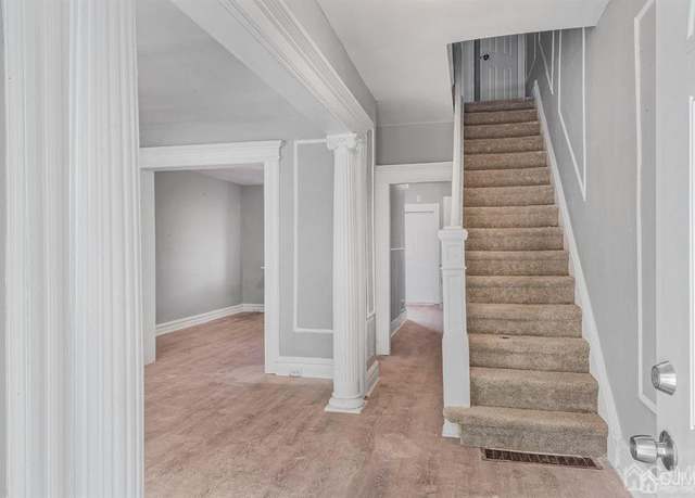 Property at 528 N Grove St, East Orange, NJ 07017, 3 beds, 1 bath