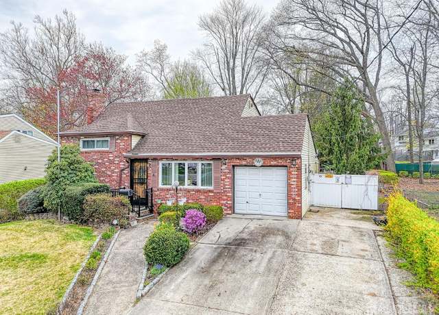 Property at 14 Bradford Rd, East Brunswick, NJ 08816, 3 beds, 1.5 baths