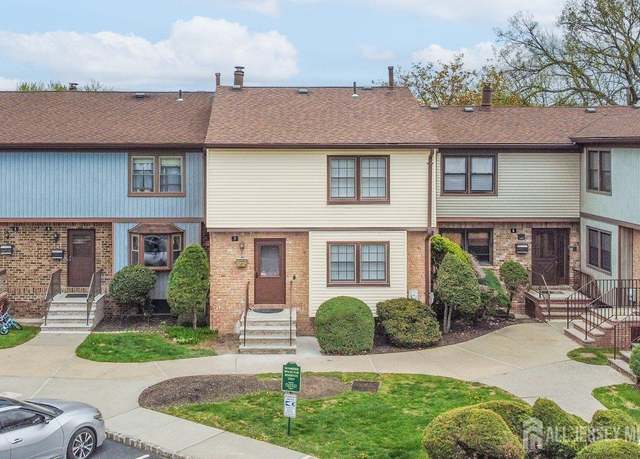Property at 7 Highview Dr, Woodbridge Proper, NJ 07095, 2 beds, 3.5 baths