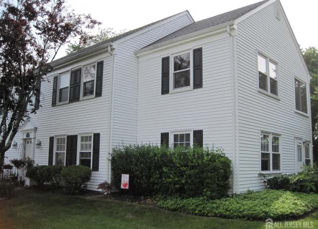 Property at 570 Westport Ln Unit B, Monroe, NJ 08831, 2 beds, 2 baths