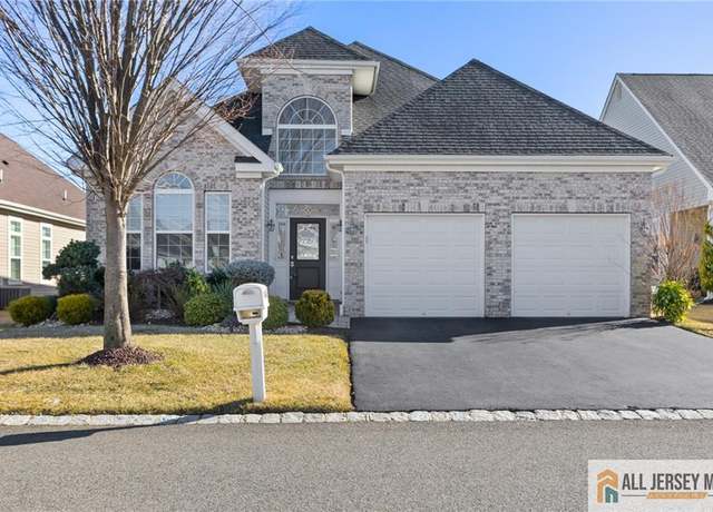 Property at 14 Ravenslake Rd, Monroe, NJ 08831, 2 beds, 2 baths