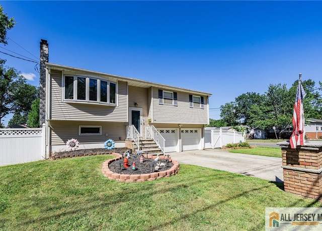 Property at 900 S Washington Ave, Piscataway, NJ 08854, 4 beds, 2 baths