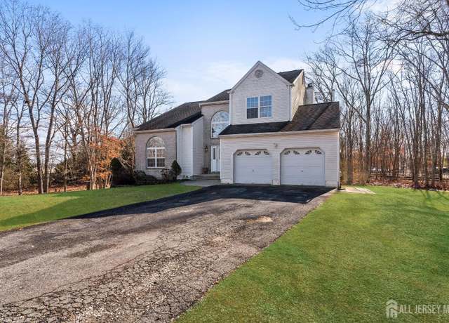 Property at 379 Sapphire Dr, Jackson, NJ 08527, 4 beds, 2.5 baths