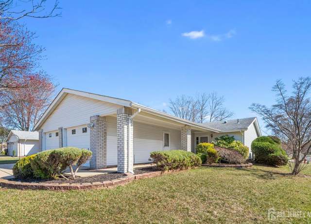 Property at 375-C Duranta Plz, Monroe, NJ 08831, 2 beds, 2 baths