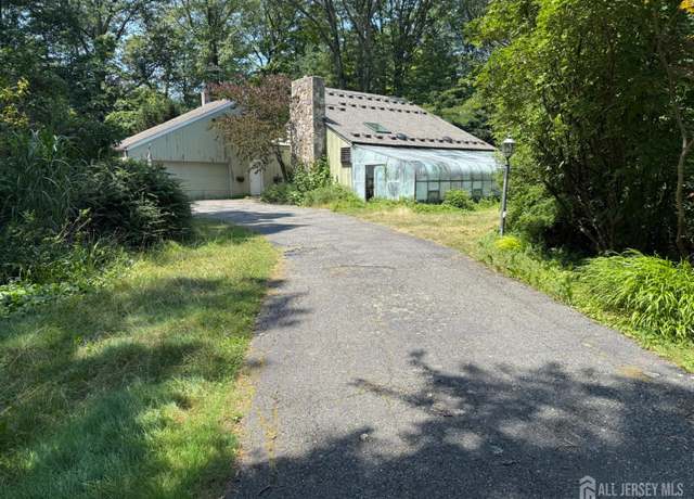 Property at 83 Timberbrook Rd, Rockaway Twp, NJ 07866, 3 beds, 3 baths