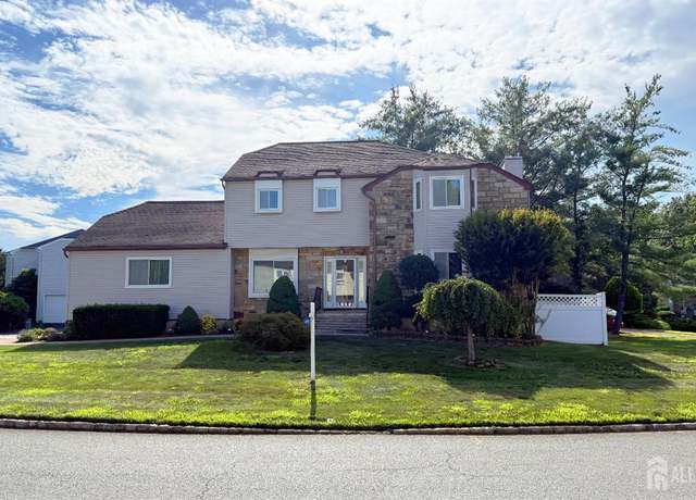 Property at 7 Mariposa Pl, Old Bridge, NJ 08857, 4 beds, 2.5 baths