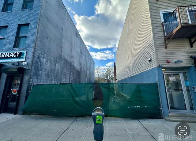 Property at 2107 Bergenline Ave, Union City, NJ 07087