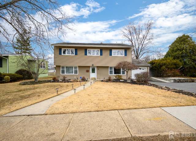 Property at 10 Hallo St, Edison, NJ 08837, 4 beds, 2.5 baths