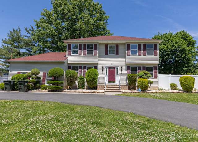 Property at 4360 Old Bridge Matawan Rd, Old Bridge, NJ 07747, 4 beds, 2.5 baths