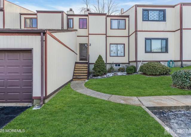 Property at 2 Ellen Heath Dr, Old Bridge, NJ 07747, 3 beds, 2.5 baths