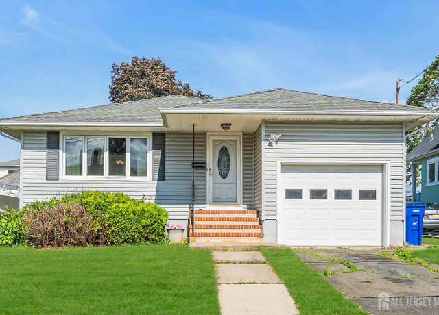 Property at 15 Oakwood Pl, North Brunswick, NJ 08902, 3 beds, 1.5 baths