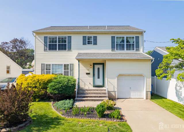 Property at 136 Carroll Ave, Woodbridge Proper, NJ 07095, 4 beds, 2.5 baths