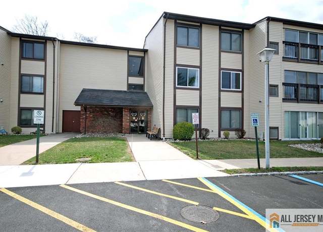 Property at 277 Crosse Dr Unit 3J, Monroe, NJ 08831, 2 beds, 1 bath