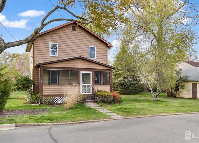 Property at 400 Main St, Middlesex, NJ 08846, 4 beds, 1.5 baths