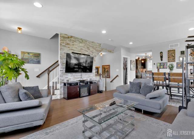 Property at 2406 Pysno Ct, Parlin, NJ 08859, 3 beds, 3.5 baths