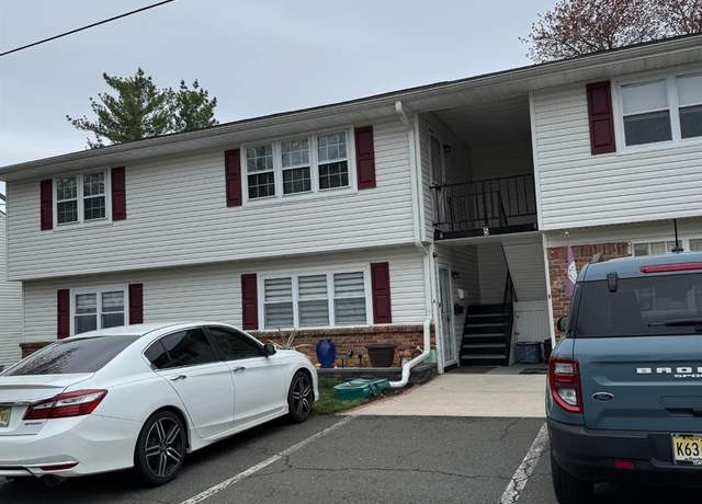 Property at 5 Pennsylvania Dr, Old Bridge, NJ 07747, 2 beds, 1 bath