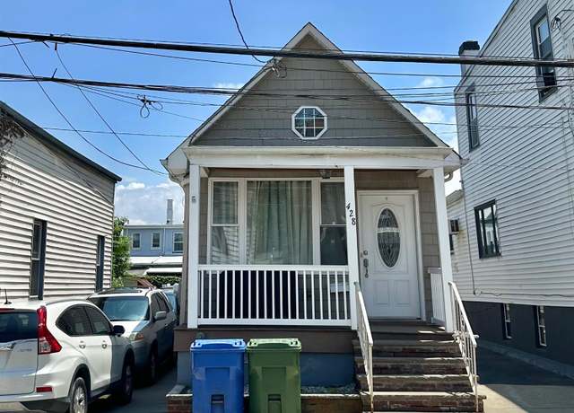 Property at 428 Broadhead Pl, Perth Amboy, NJ 08861, 2 beds, 1 bath