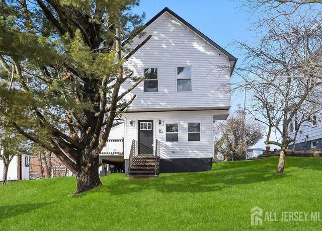 Property at 15 Clausen Ln, Sayreville, NJ 08872, 3 beds, 2.5 baths