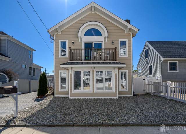 Property at 114 Lyndhurst Dr, Mantoloking, NJ 08738, 3 beds, 3 baths