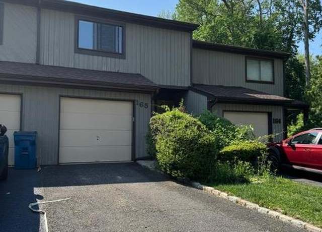 Property at 165 Penn Ct, Old Bridge, NJ 07747, 3 beds, 2.5 baths