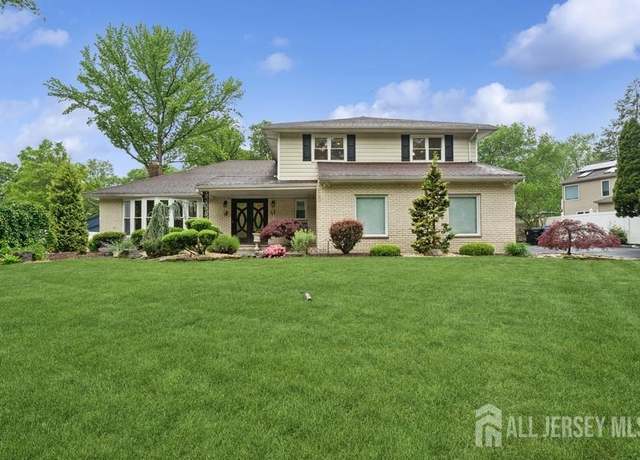 Property at 9 Valley Forge Dr, East Brunswick, NJ 08816, 5 beds, 4 baths