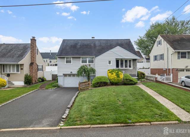 Property at 58 Hudson St, Menlo Park Terrace, NJ 08840, 4 beds, 1 bath