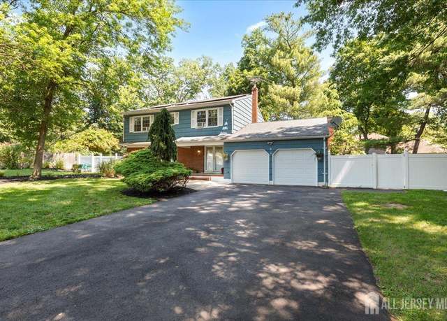 Property at 8 Garfield Ct, North Brunswick, NJ 08902, 4 beds, 2.5 baths