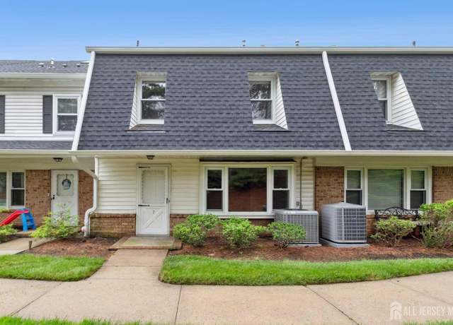 Property at 7 Tisbury Ct, Scotch Plains, NJ 07076, 2 beds, 2.5 baths