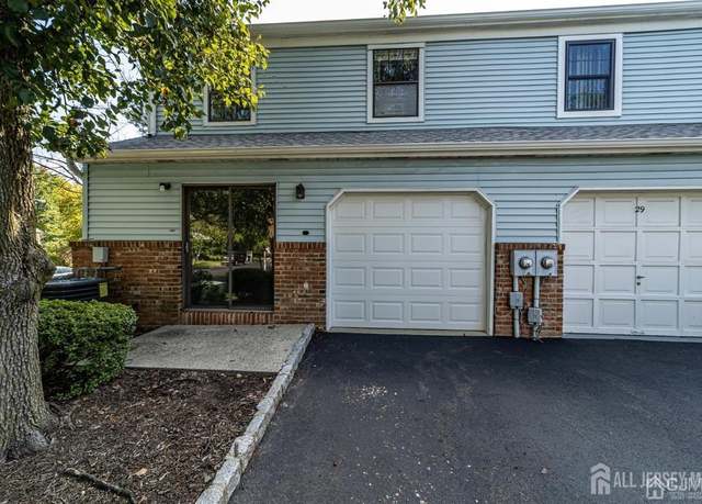 Property at 31 Aspen Dr, North Brunswick, NJ 08902, 3 beds, 2.5 baths