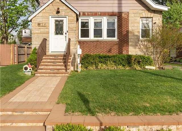Property at 16 Lafayette Ave, Edison, NJ 08837, 3 beds, 1.5 baths