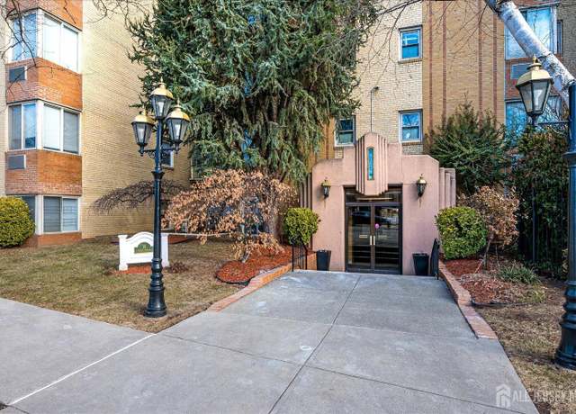 Property at 19-31 Lyons Ave, Newark, NJ 07112, 2 beds, 1 bath