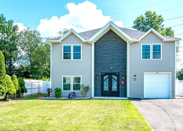 Property at 18 Rosewood Rd, Edison, NJ 08817, 5 beds, 4.5 baths