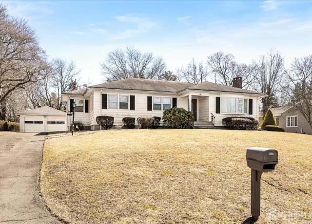 Property at 81 Garden Ave, Franklin, NJ 08823, 3 beds, 1 bath