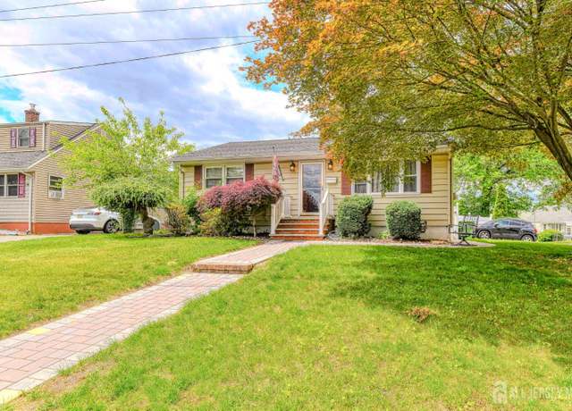 Property at 2 Bradley Dr, Edison, NJ 08817, 3 beds, 2 baths