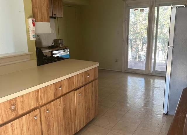Property at 30 Judson St Unit 8B, Edison, NJ 08837, 1 bed, 1 bath