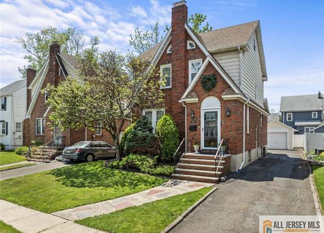 Property at 624 Sheridan Ave, Roselle Park, NJ 07204, 3 beds, 1.5 baths