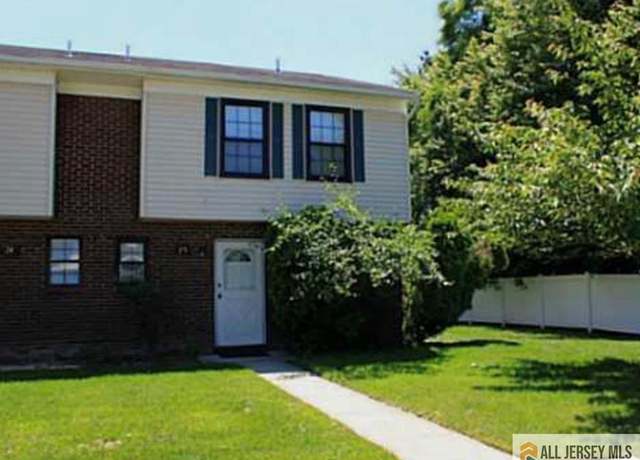 Property at 25 Driscoll Ct, North Brunswick, NJ 08902, 3 beds, 2.5 baths