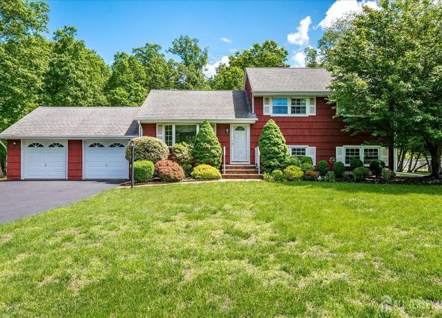 Property at 200 Elwood St, Piscataway, NJ 08854, 3 beds, 1.5 baths