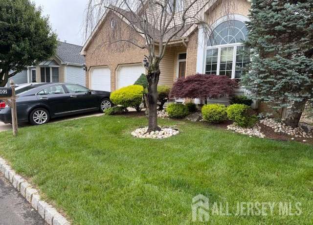 Property at 102 Leeds Ln, Monroe, NJ 08831, 2 beds, 2 baths