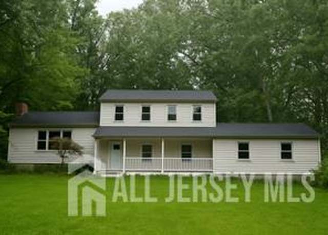 Property at 3 Irene Ct, Old Bridge, NJ 08857, 4 beds, 2.5 baths
