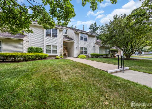 Property at 306 Sunshine Ct, Marlboro, NJ 07726, 2 beds, 2.5 baths
