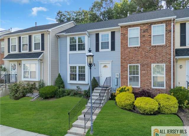 Property at 52 Lantern Ln, Sayreville, NJ 08872, 2 beds, 2.5 baths