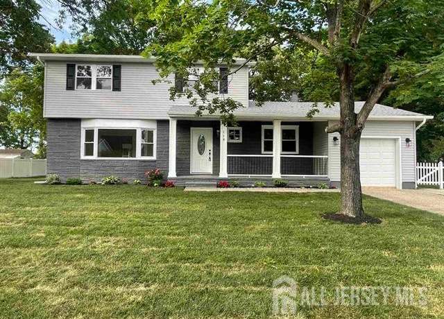 Property at 110 Seaside Ave, Egg Harbor Twp, NJ 08234, 4 beds, 2.5 baths