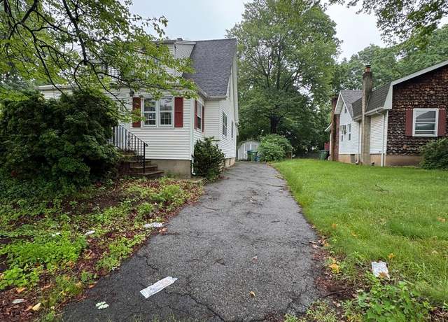 Property at 133 Harding Ave, Edison, NJ 08820, 2 beds, 1 bath
