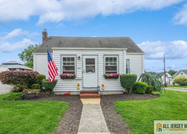 Property at 420 Woodland Ave, Sayreville, NJ 08879, 4 beds, 1.5 baths