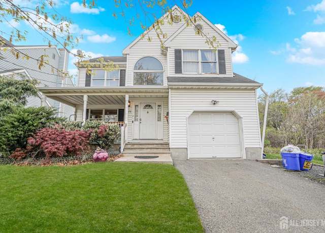 Property at 220 Raritan St, South Amboy, NJ 08879, 3 beds, 2.5 baths