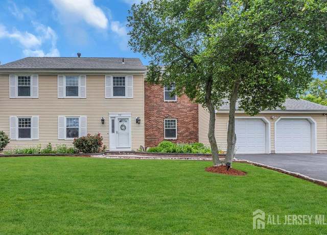 Property at 51 Sturbridge Dr, Piscataway, NJ 08854, 5 beds, 3 baths