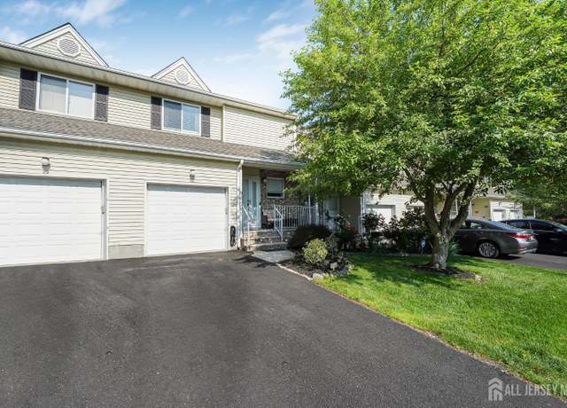 Property at 30 Forest Garden Dr, Old Bridge, NJ 07747, 3 beds, 2.5 baths